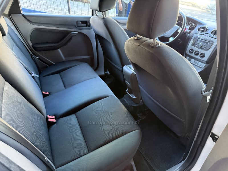 FOCUS 1.6 GLX 16V FLEX 4P MANUAL - 2013 - CAXIAS DO SUL