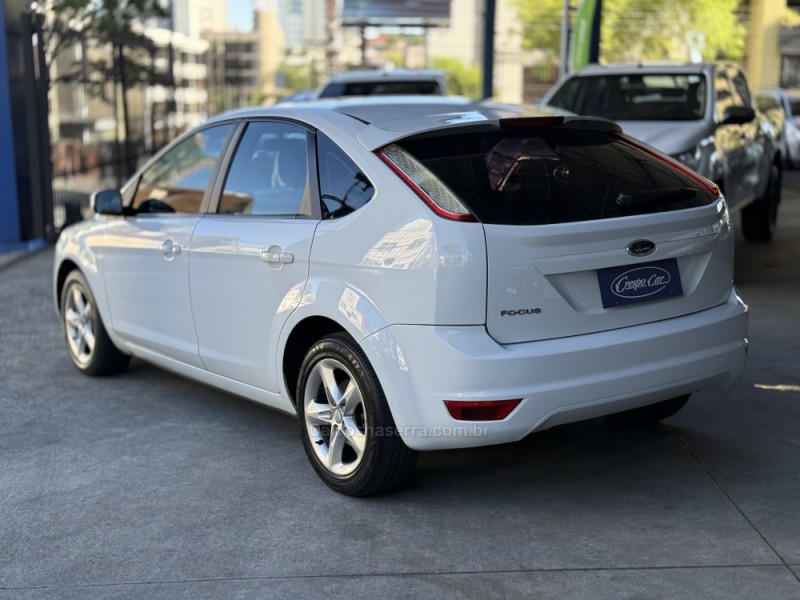 FOCUS 1.6 GLX 16V FLEX 4P MANUAL - 2013 - CAXIAS DO SUL