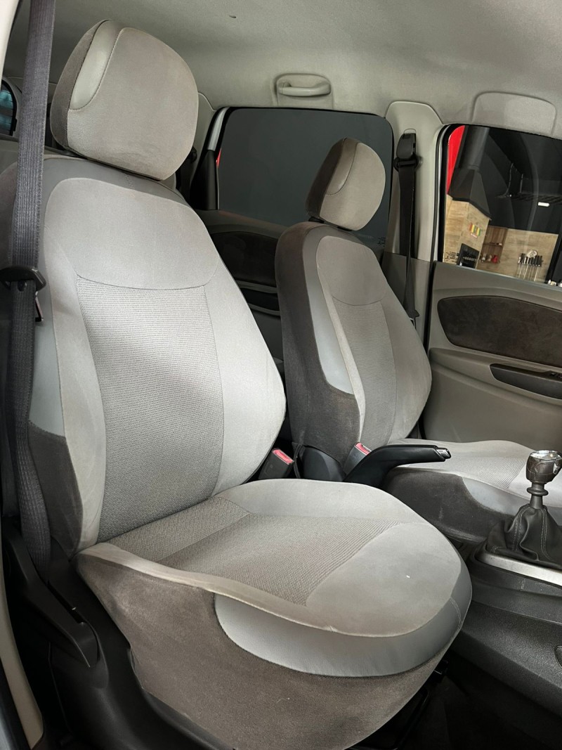 SPIN 1.8 LTZ 8V FLEX 4P MANUAL - 2014 - SãO LEOPOLDO