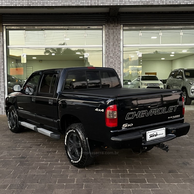 S10 2.8 EXECUTIVE 4X4 CD 12V TURBO INTERCOOLER DIESEL 4P MANUAL - 2004 - VACARIA