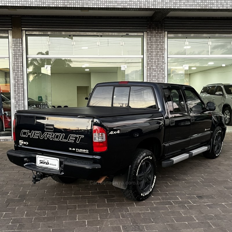 S10 2.8 EXECUTIVE 4X4 CD 12V TURBO INTERCOOLER DIESEL 4P MANUAL - 2004 - VACARIA