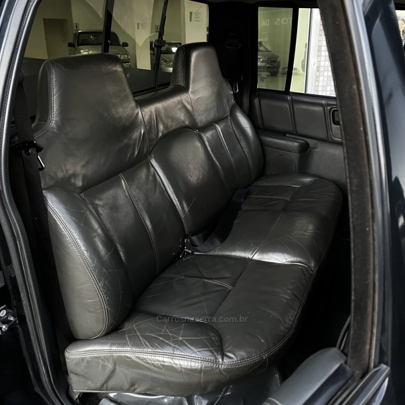 S10 2.8 EXECUTIVE 4X4 CD 12V TURBO INTERCOOLER DIESEL 4P MANUAL - 2004 - VACARIA