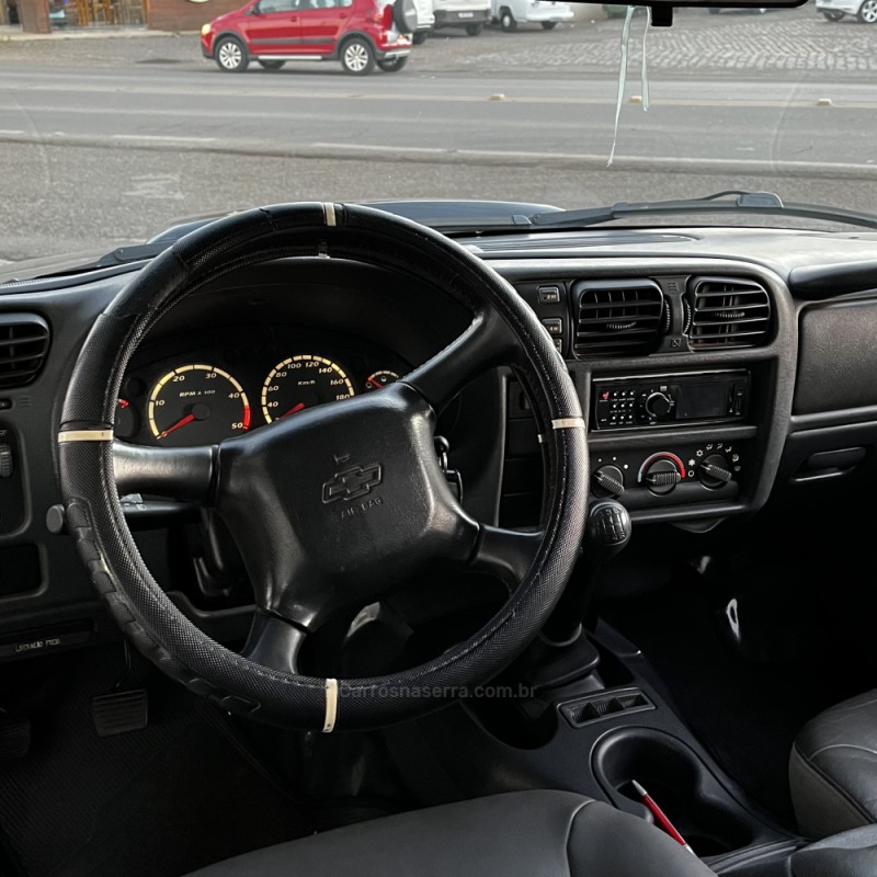 S10 2.8 EXECUTIVE 4X4 CD 12V TURBO INTERCOOLER DIESEL 4P MANUAL - 2004 - VACARIA