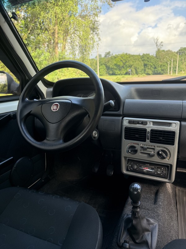 UNO 1.3 MPI FURGÃO 8V FLEX 2P MANUAL - 2013 - ARROIO DO MEIO