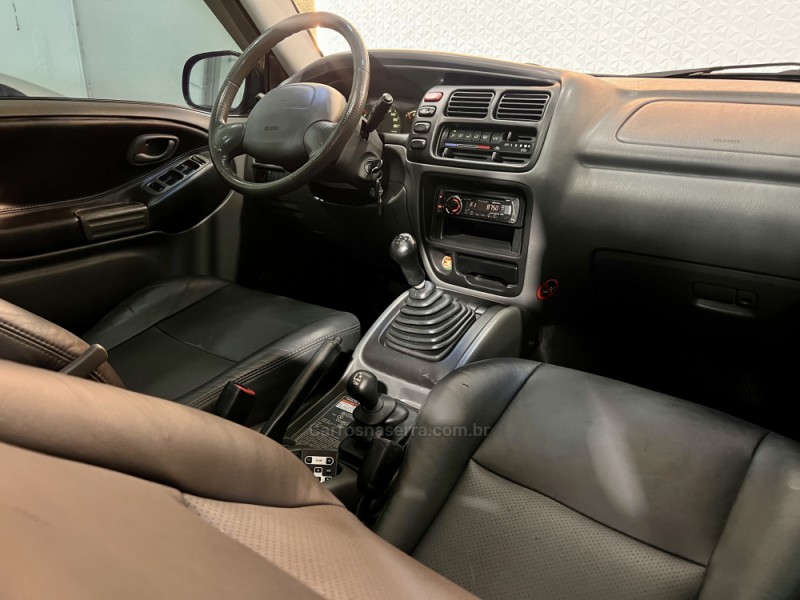 TRACKER 2.0 4X4 8V GASOLINA 4P MANUAL - 2008 - NOVO HAMBURGO