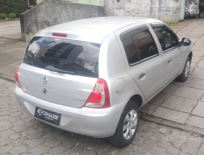 CLIO 1.0 EXPRESSION 16V FLEX 4P MANUAL - 2014 - CAXIAS DO SUL
