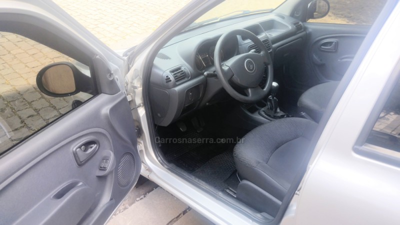 CLIO 1.0 EXPRESSION 16V FLEX 4P MANUAL - 2014 - CAXIAS DO SUL