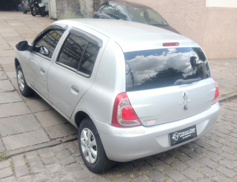 CLIO 1.0 EXPRESSION 16V FLEX 4P MANUAL - 2014 - CAXIAS DO SUL