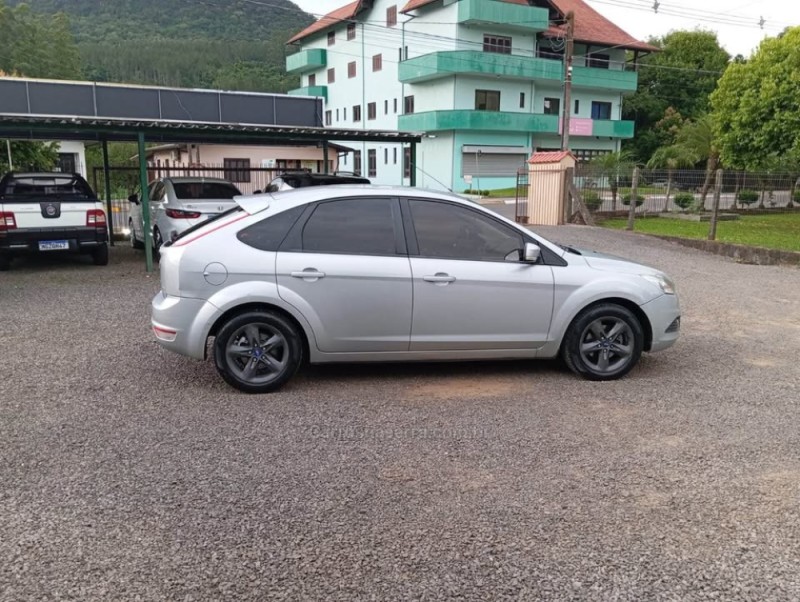 FOCUS 2.0 HC 16V FLEX 4P MANUAL - 2012 - PICADA CAFé