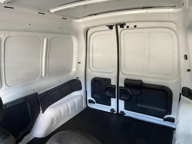 KANGOO 1.6 EXPRESSION 16V FLEX 4P MANUAL - 2015 - CAXIAS DO SUL