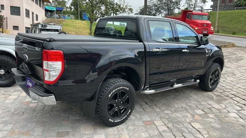 RANGER 2.5 XLT 4X2 CD 16V FLEX 4P MANUAL - 2015 - FARROUPILHA