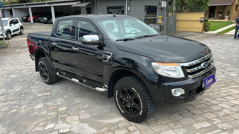 RANGER 2.5 XLT 4X2 CD 16V FLEX 4P MANUAL - 2015 - FARROUPILHA