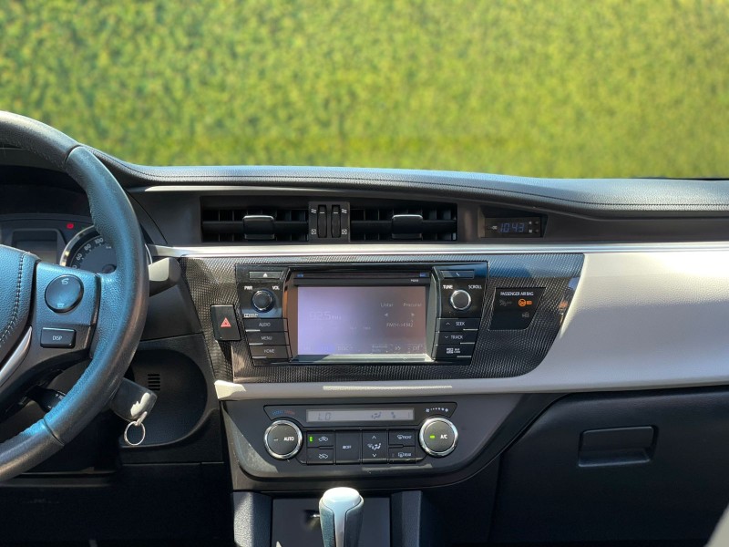 COROLLA 2.0 XEI 16V FLEX 4P AUTOMÁTICO - 2015 - FARROUPILHA