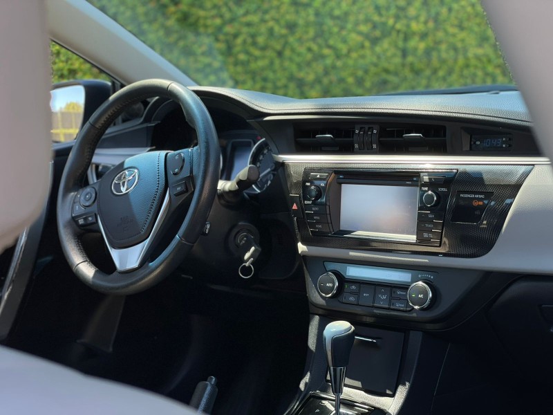 COROLLA 2.0 XEI 16V FLEX 4P AUTOMÁTICO - 2015 - FARROUPILHA