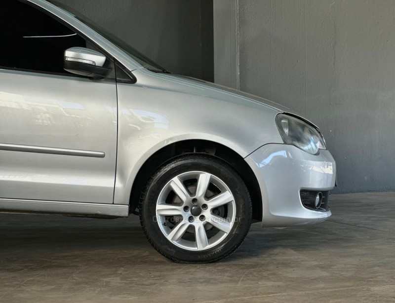 POLO 1.6 MI 8V FLEX 4P MANUAL - 2012 - MUçUM