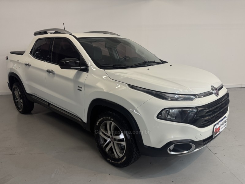 TORO 2.0 16V TURBO DIESEL VOLCANO AT9 4X4 AUTOMÁTICO - 2017 - CAXIAS DO SUL