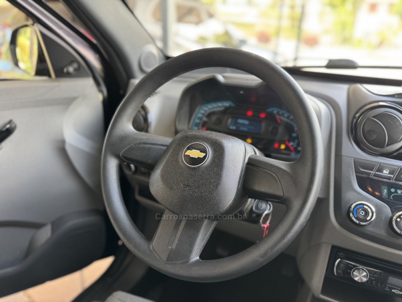 AGILE 1.4 MPFI LT 8V FLEX 4P MANUAL - 2011 - NOVA PRATA