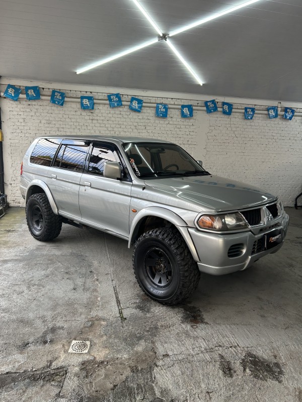 PAJERO SPORT 3.0 SE 4X4 V6 24V GASOLINA 4P AUTOMÁTICO