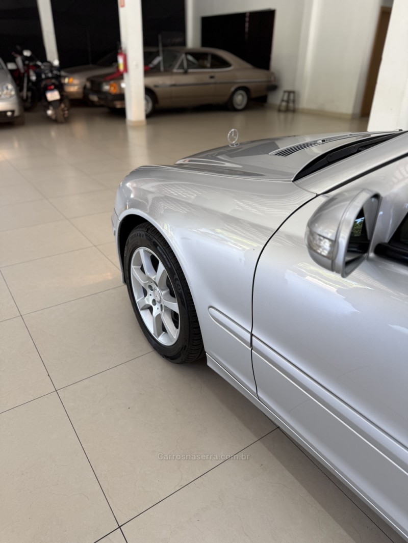 C 180 1.6 CLASSIC KOMPRESSOR SPECIAL GASOLINA 4P AUTOMÁTICO - 2007 - FARROUPILHA