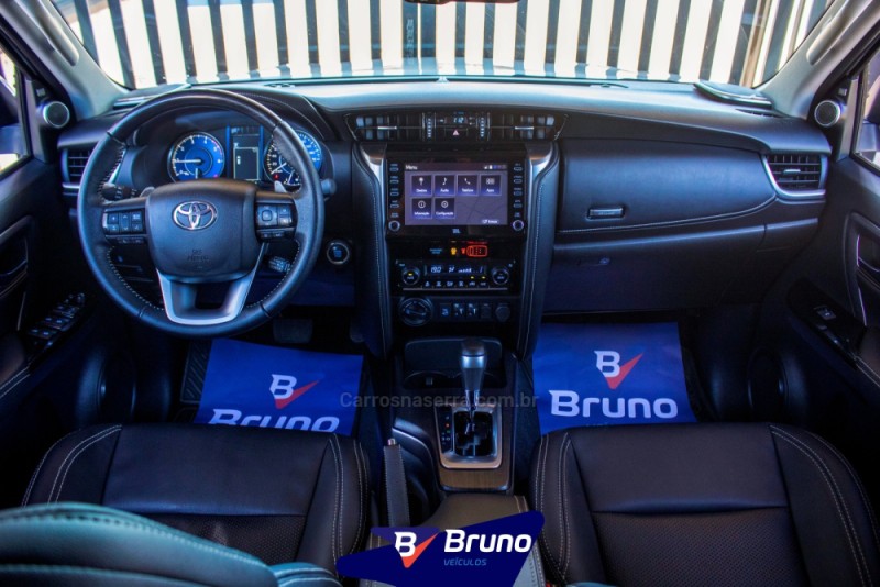 HILUX SW4 2.8 SRX 4X4 7 LUGARES 16V TURBO INTERCOOLER DIESEL 4P AUTOMÁTICO - 2021 - PALMEIRA DAS MISSõES