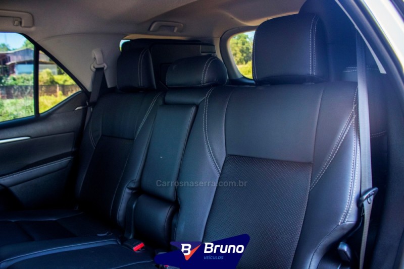 HILUX SW4 2.8 SRX 4X4 7 LUGARES 16V TURBO INTERCOOLER DIESEL 4P AUTOMÁTICO - 2021 - PALMEIRA DAS MISSõES