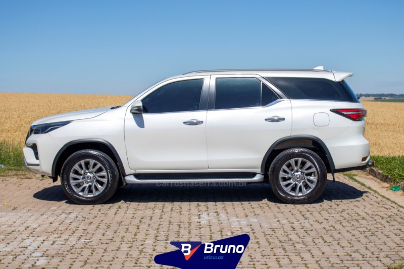 HILUX SW4 2.8 SRX 4X4 7 LUGARES 16V TURBO INTERCOOLER DIESEL 4P AUTOMÁTICO - 2021 - PALMEIRA DAS MISSõES