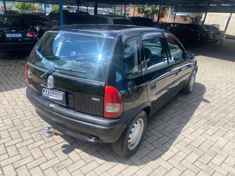 CORSA 1.0 MPF WIND 8V GASOLINA 4P MANUAL - 1999 - CANELA