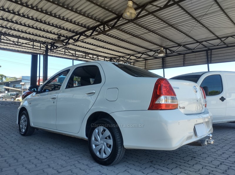ETIOS 1.5 X PLUS 16V FLEX 4P AUTOMÁTICO - 2018 - CAXIAS DO SUL