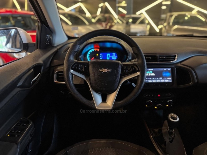 ONIX 1.4 MPFI LTZ 8V FLEX 4P MANUAL - 2014 - NOVO HAMBURGO