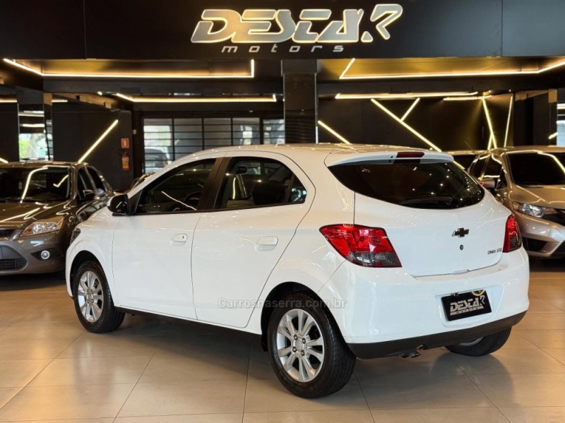 ONIX 1.4 MPFI LTZ 8V FLEX 4P MANUAL - 2014 - NOVO HAMBURGO