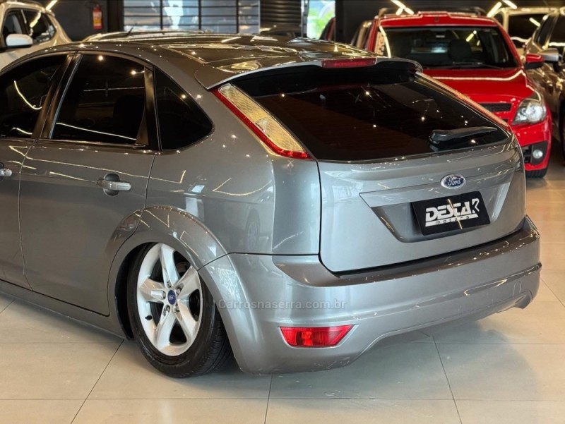 FOCUS 1.6 SE 8V FLEX 4P MANUAL - 2013 - NOVO HAMBURGO