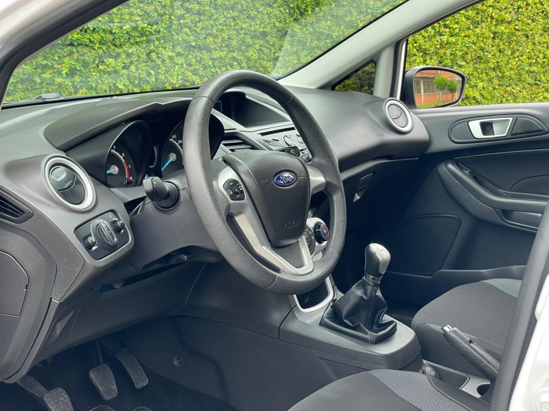 FIESTA 1.6 SE STYLE HATCH 16V FLEX 4P MANUAL - 2019 - FARROUPILHA