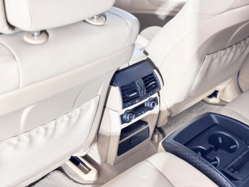 X6 4.4 50I 4X4 COUPÉ 8 CILINDROS 32V BI-TURBO GASOLINA 4P AUTOMÁTICO - 2010 - ESTâNCIA VELHA