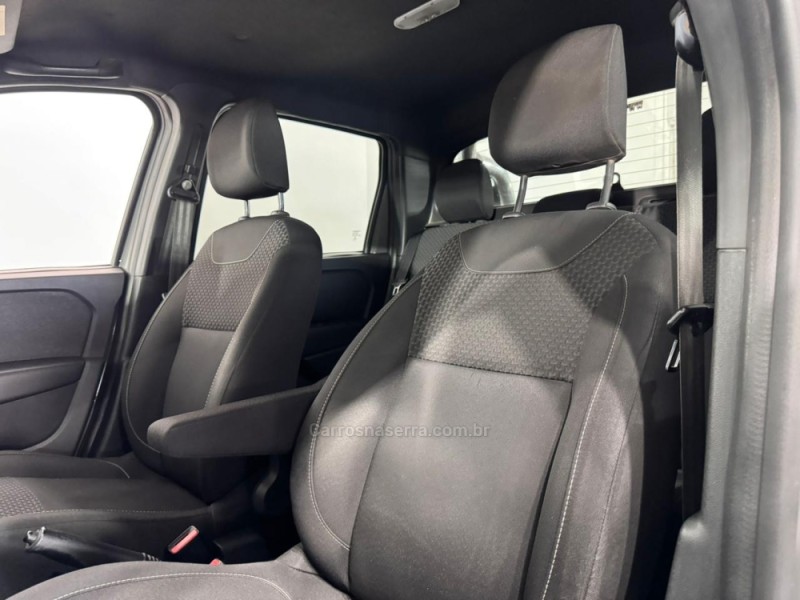 OROCH 1.6 16V SCE INTENSE FLEX 4P MANUAL - 2023 - ESTâNCIA VELHA