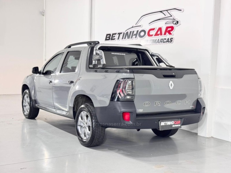 OROCH 1.6 16V SCE INTENSE FLEX 4P MANUAL - 2023 - ESTâNCIA VELHA