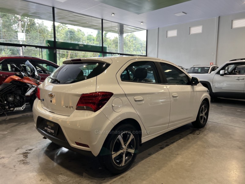 ONIX 1.4 MPFI LTZ 8V FLEX 4P MANUAL - 2018 - CAXIAS DO SUL