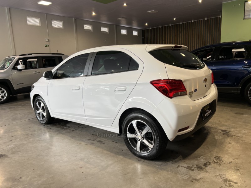 ONIX 1.4 MPFI LTZ 8V FLEX 4P MANUAL - 2018 - CAXIAS DO SUL