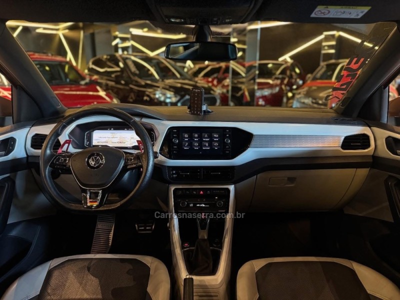 T-CROSS 1.4 HIGHLINE TSI 16V FLEX 4P AUTOMÁTICO - 2020 - NOVO HAMBURGO