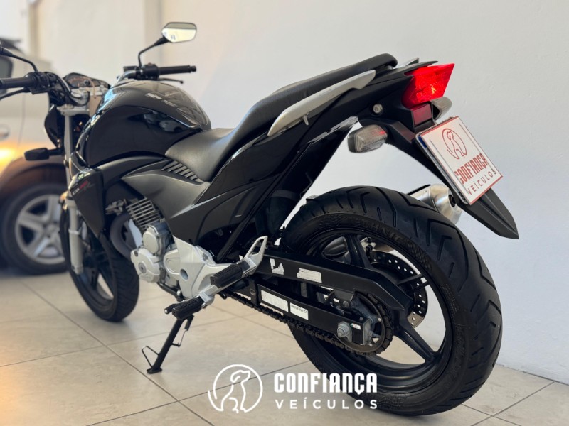 CB 300R ABS - 2013 - BENTO GONçALVES