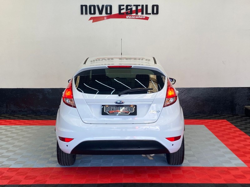 FIESTA 1.6 SE HATCH 16V FLEX 4P MANUAL - 2017 - CAXIAS DO SUL