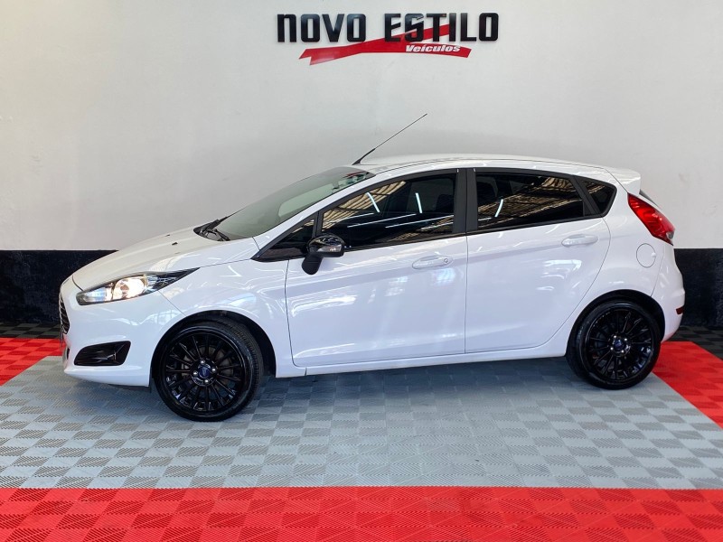 fiesta 1.6 se hatch 16v flex 4p manual 2017 caxias do sul