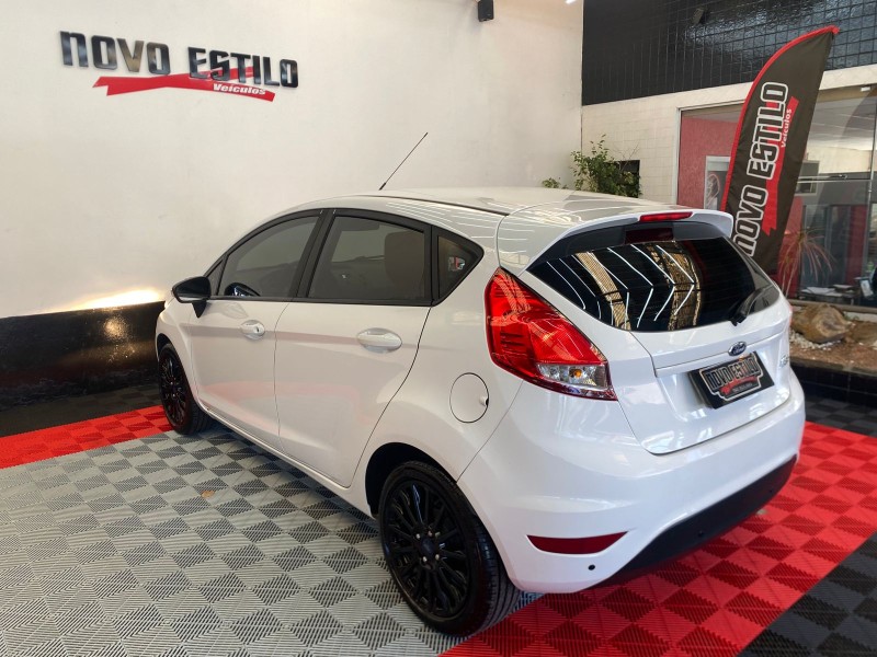 FIESTA 1.6 SE HATCH 16V FLEX 4P MANUAL - 2017 - CAXIAS DO SUL
