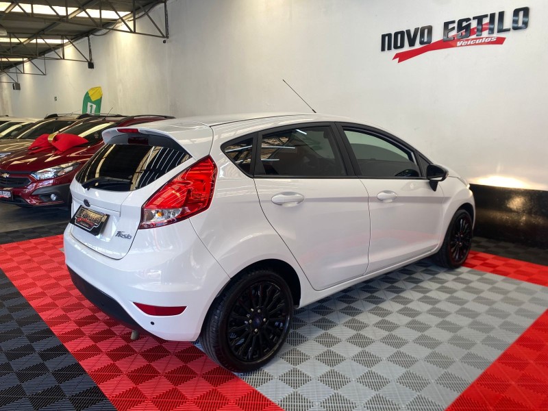 FIESTA 1.6 SE HATCH 16V FLEX 4P MANUAL - 2017 - CAXIAS DO SUL