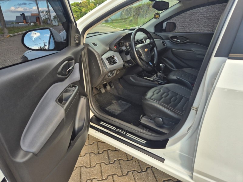 ONIX 1.4 MPFI LTZ 8V FLEX 4P MANUAL - 2019 - ANTôNIO PRADO