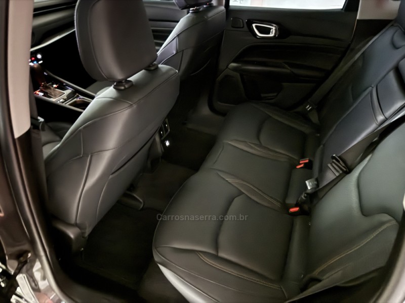 COMPASS 1.3 LIMITED T270 16V TURBO FLEX 4P AUTOMÁTICO - 2025 - CAXIAS DO SUL