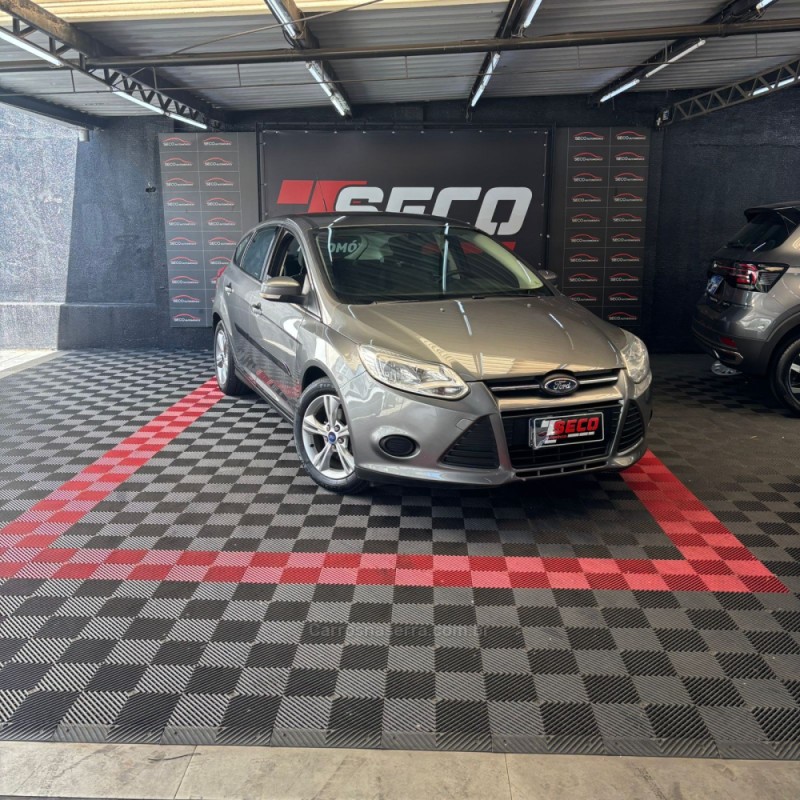 FOCUS 1.6 S HATCH 16V FLEX 4P AUTOMÁTICO - 2014 - PASSO FUNDO