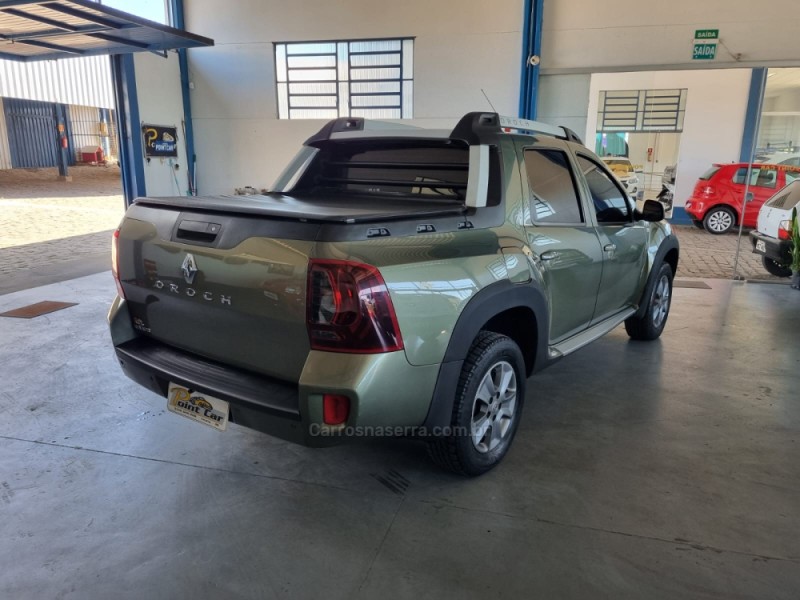 DUSTER OROCH 1.6 16V FLEX DYNAMIQUE 4P MANUAL - 2017 - VACARIA