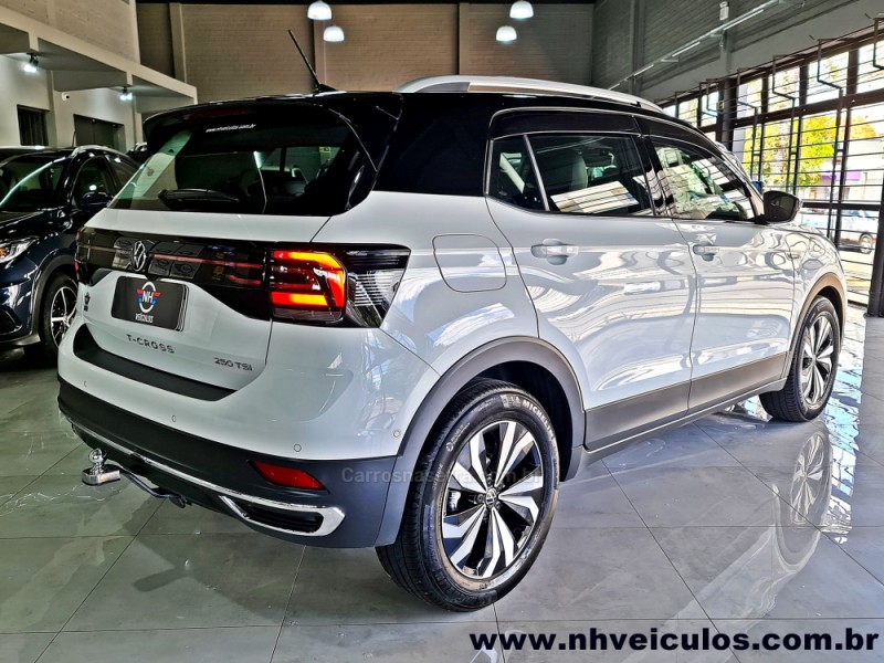 T-CROSS 1.4 HIGHLINE TSI 16V FLEX 4P AUTOMÁTICO - 2023 - NOVO HAMBURGO