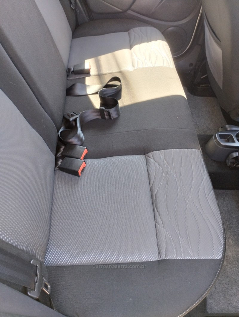 DUSTER 1.6 DYNAMIQUE 4X2 16V FLEX 4P MANUAL - 2014 - CAXIAS DO SUL