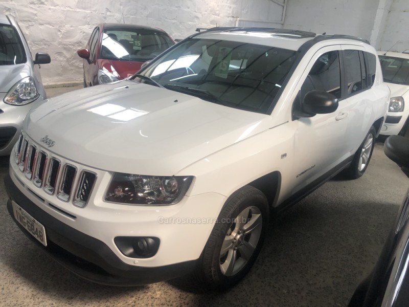 COMPASS 2.0 16V FLEX SPORT AUTOMÁTICO - 2015 - CAXIAS DO SUL